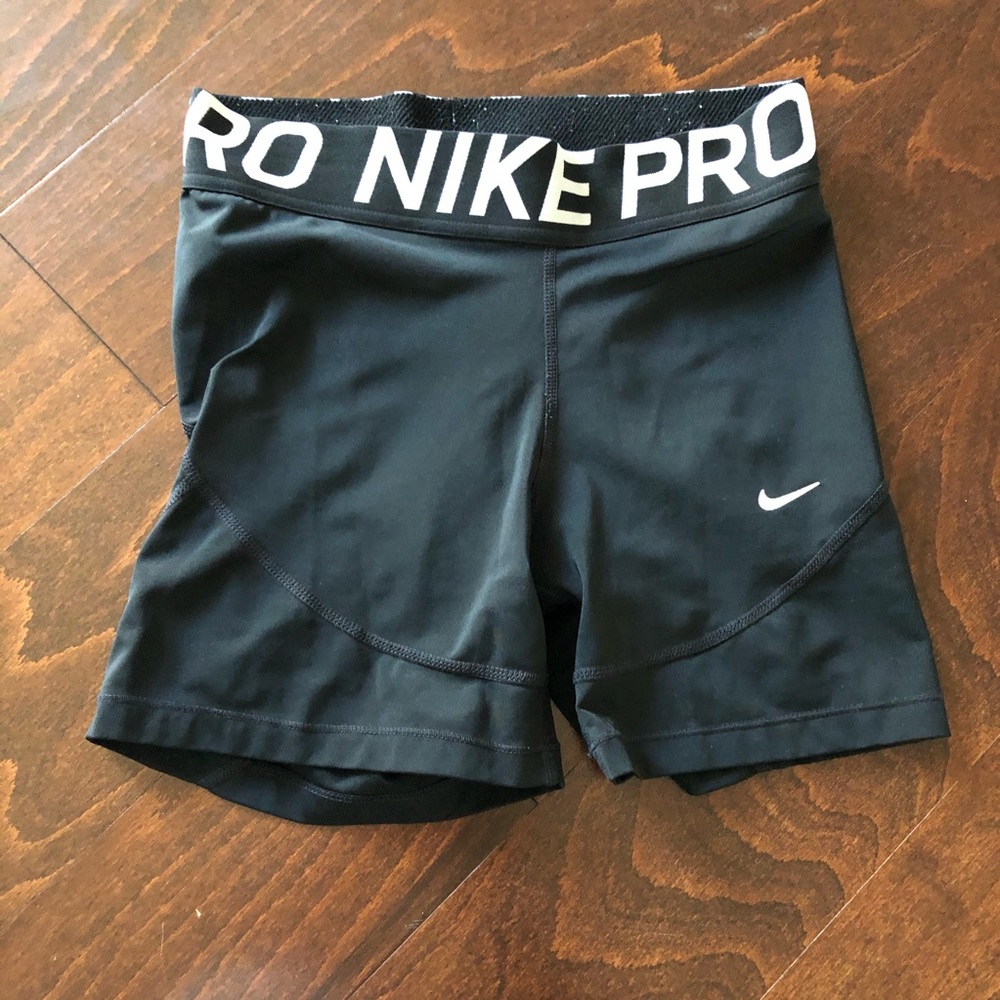 Nike pro
